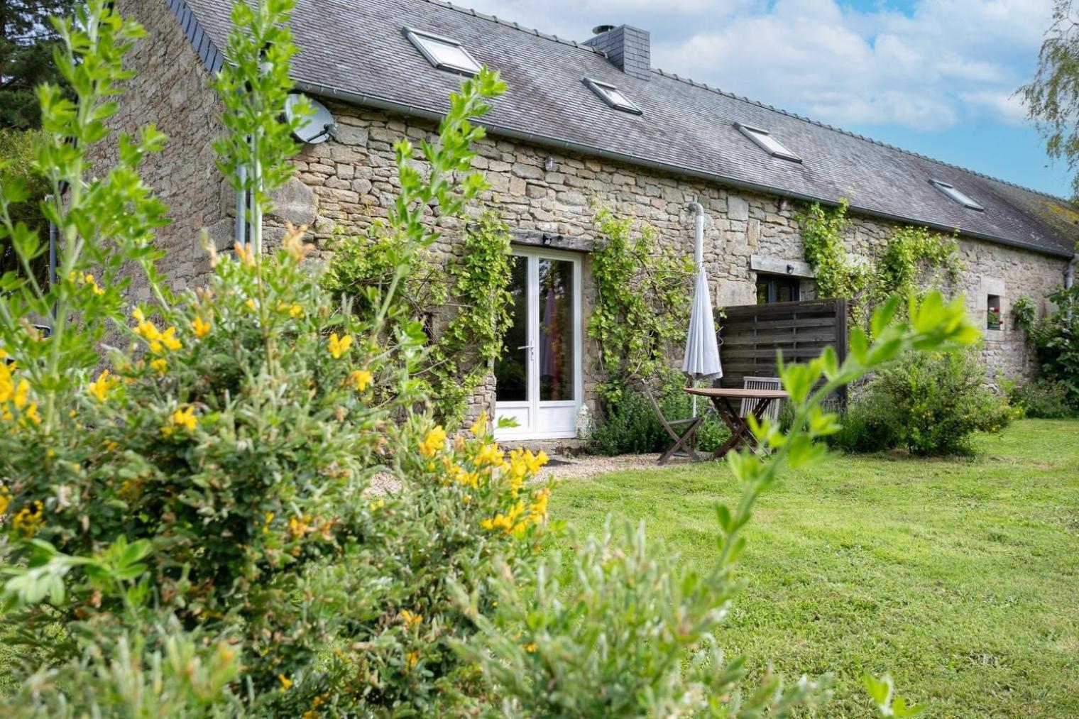 Domaine De La Blanche Hermine Plounerin Exterior foto